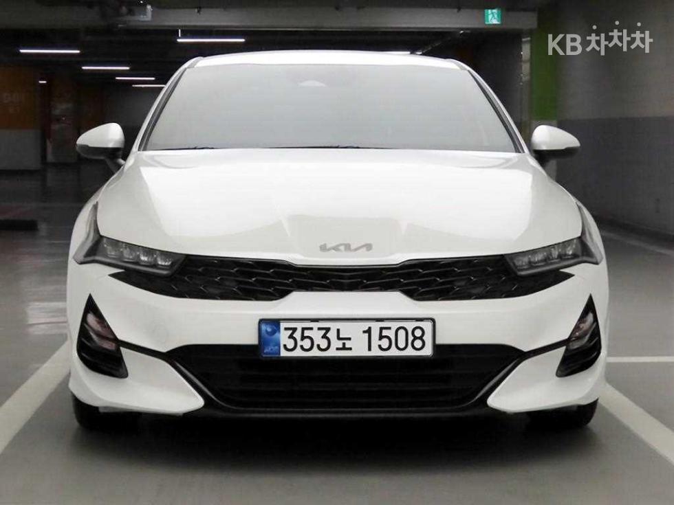 2022 - kia k5