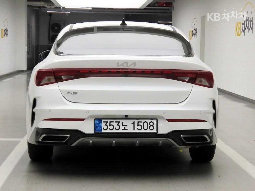 2022 - kia k5