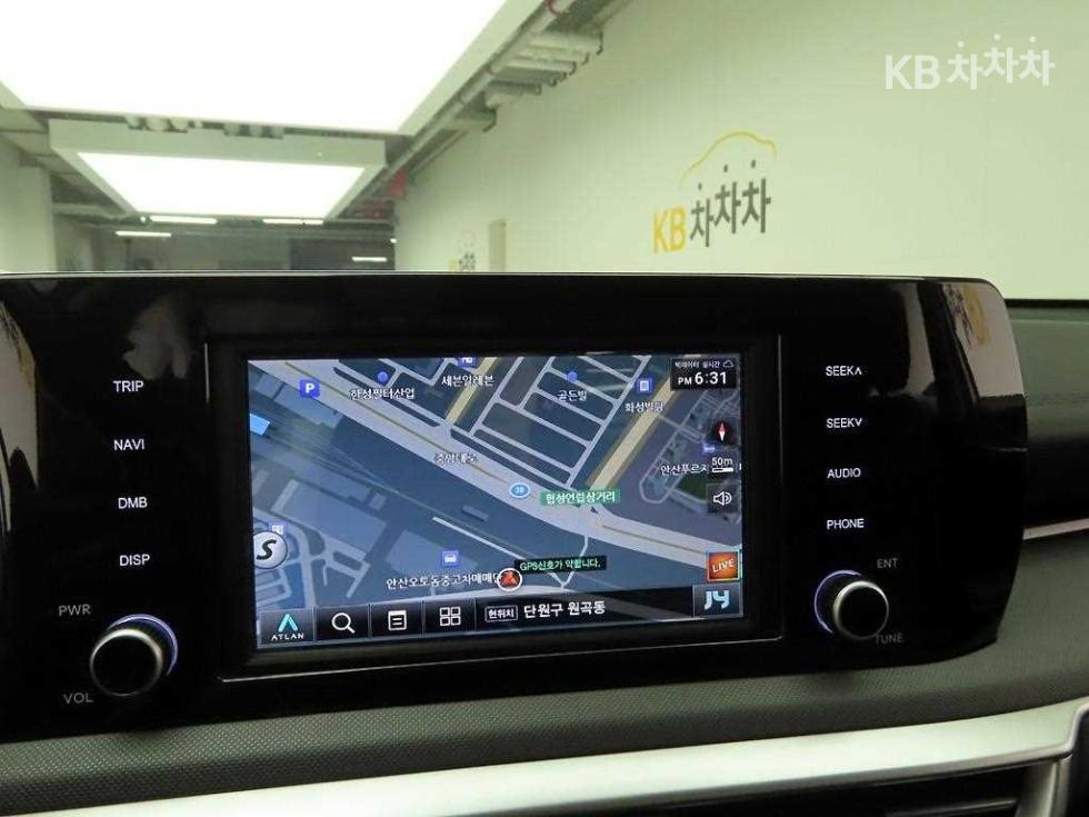 2022 - kia k5