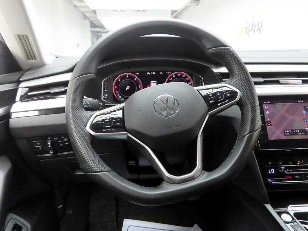 2023 Volkswagen Used Car photo