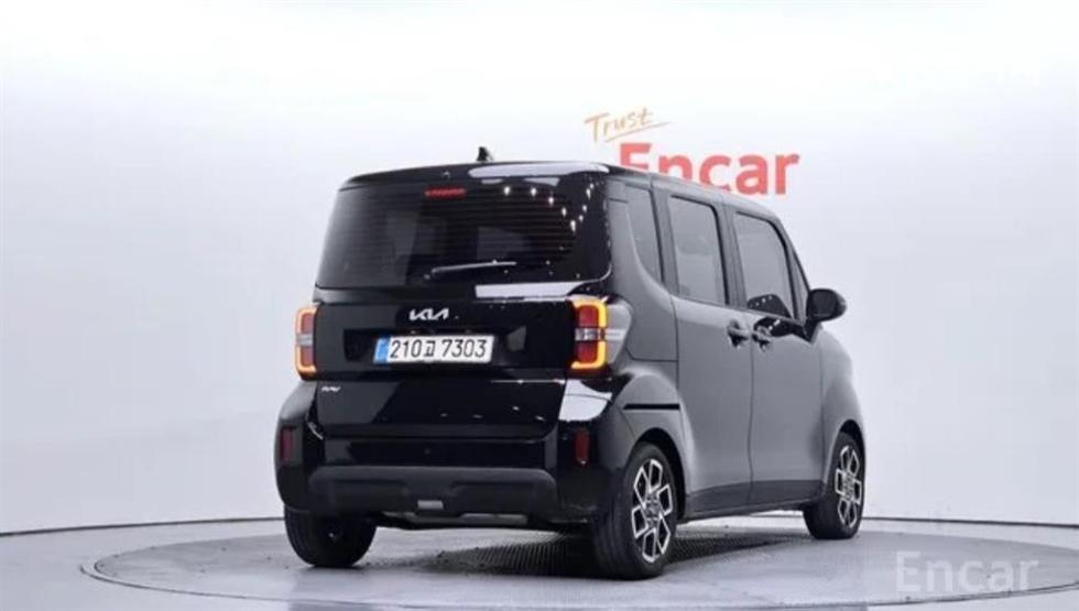 2025 - kia kia