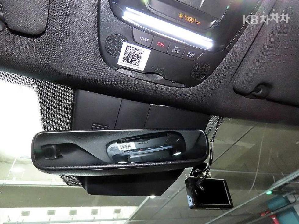 2020 - kia k5