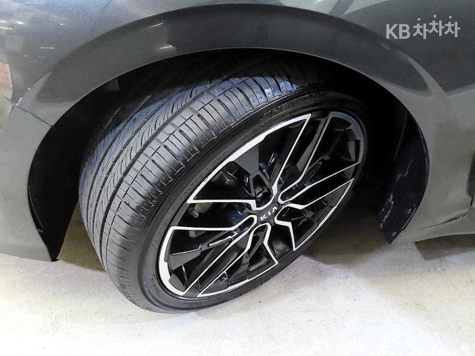 2020 - kia k5