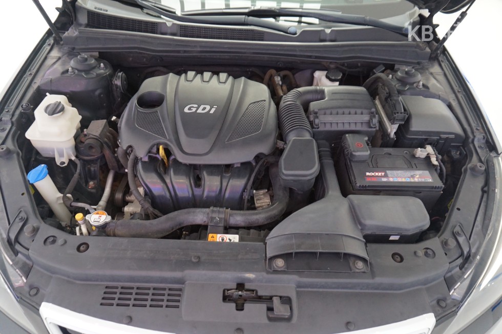 2012 - kia k7