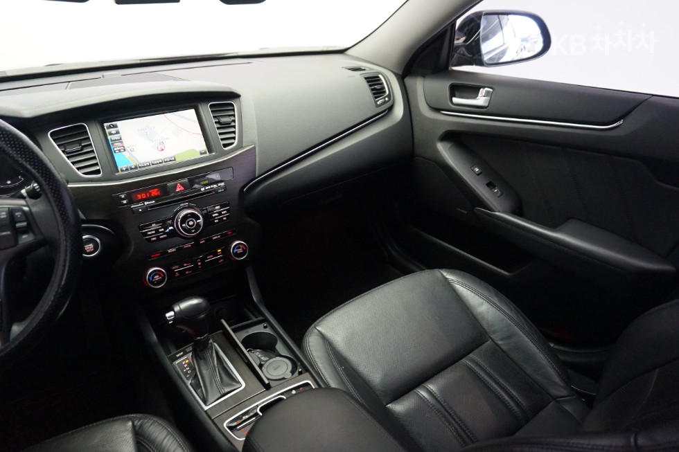 2012 - kia k7