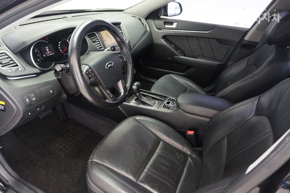 2012 - kia k7