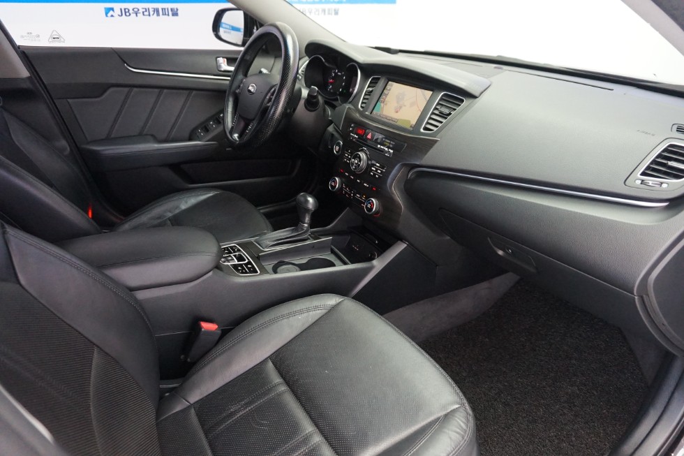 2012 - kia k7