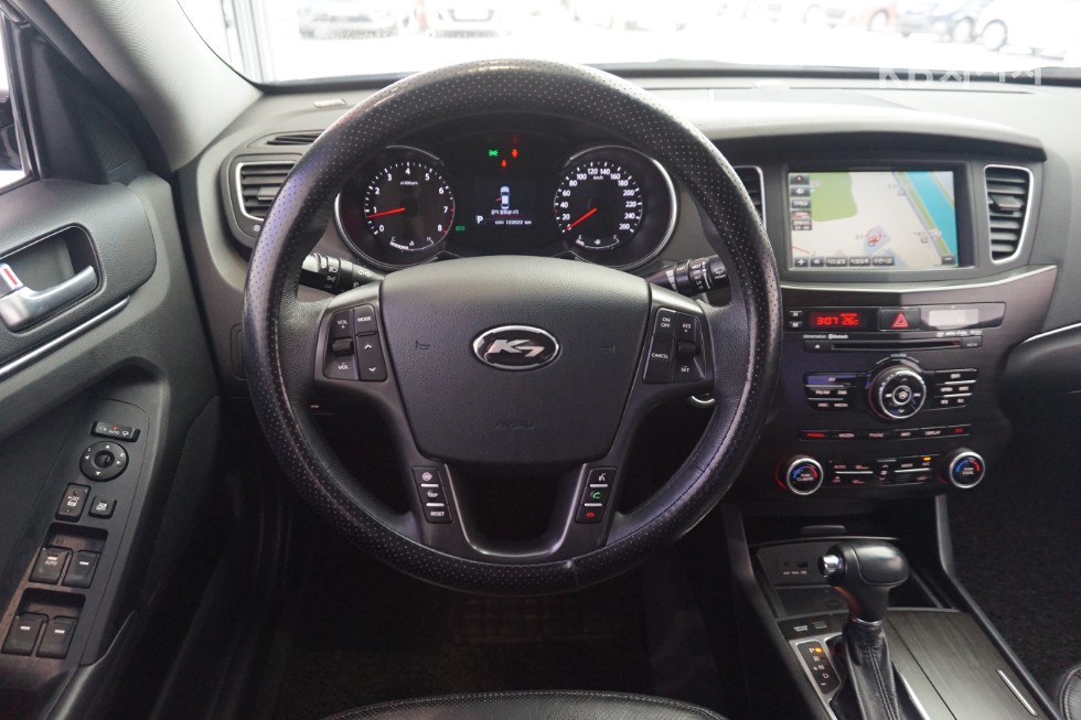 2012 - kia k7