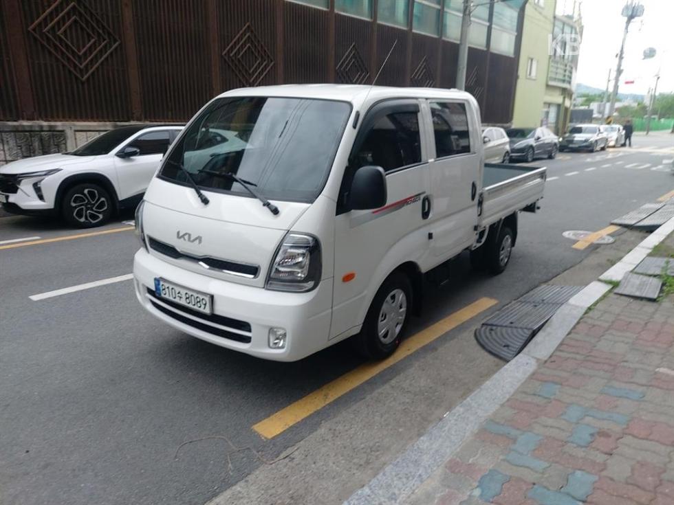 2022 - kia bongo iii