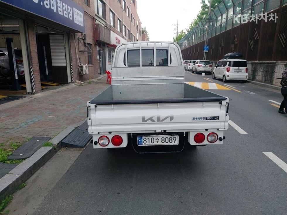 2022 - kia bongo iii
