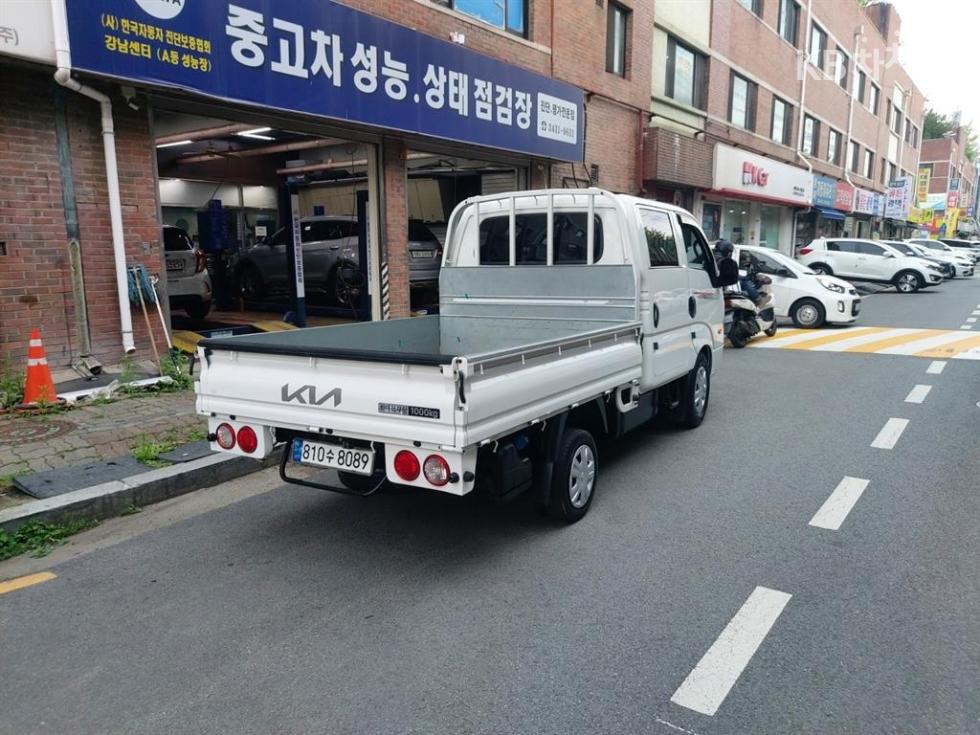 2022 - kia bongo iii