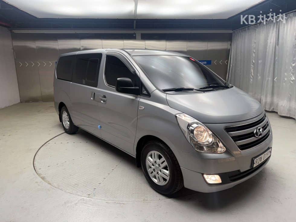 2018 - hyundai grand starex
