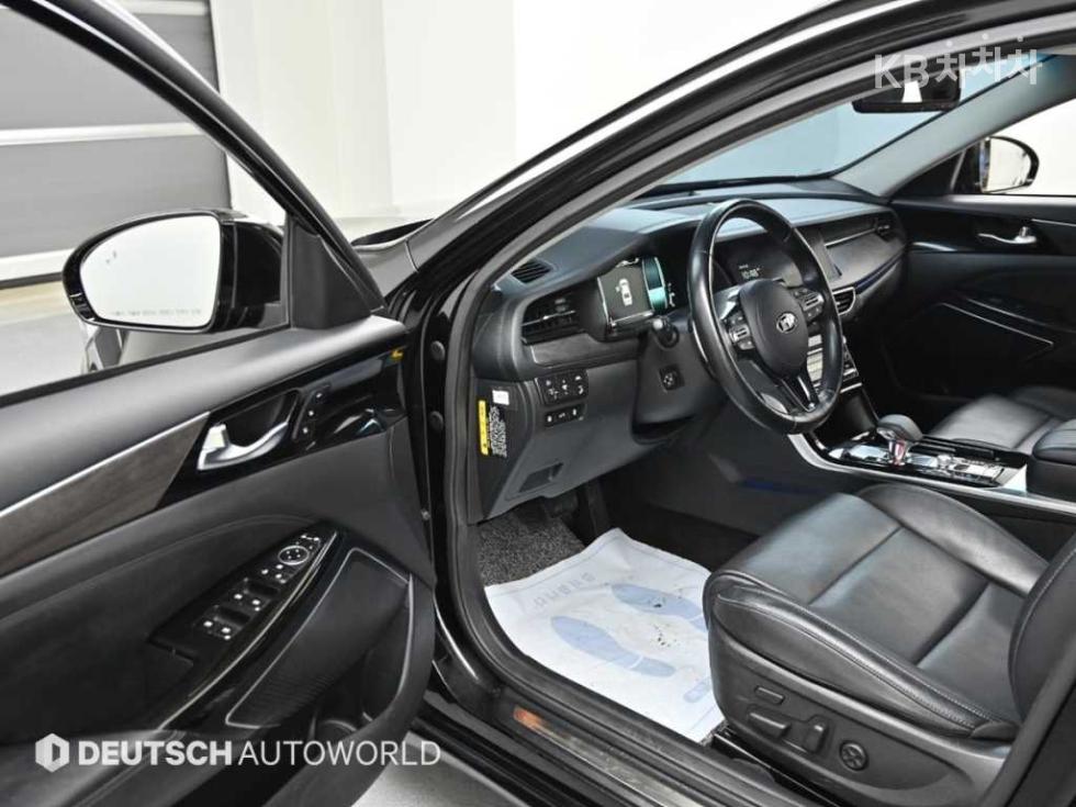 2020 - kia k7