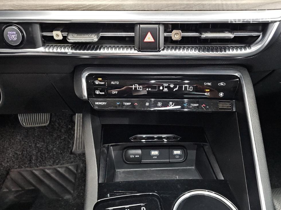2020 - kia k5