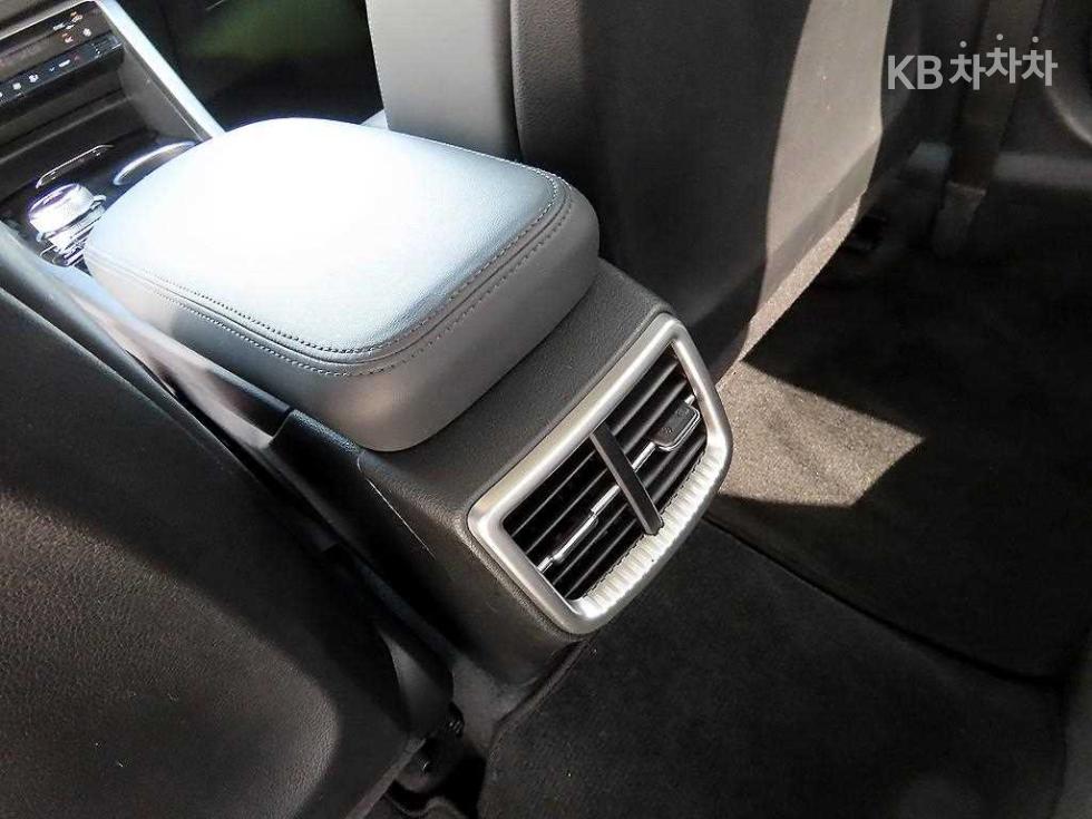 2022 - kia k5