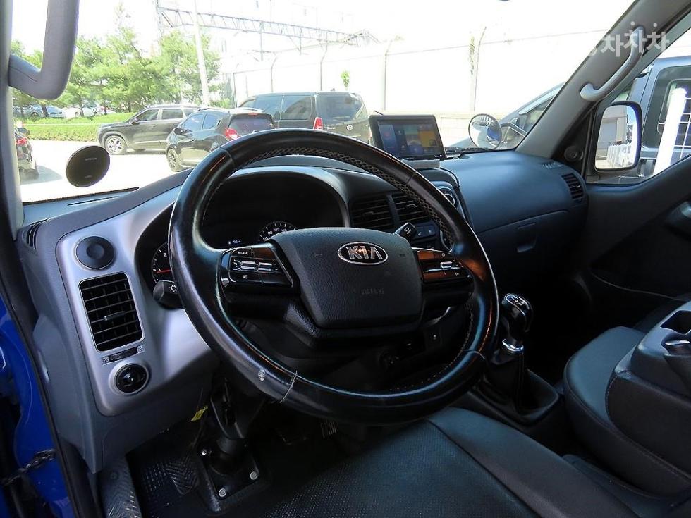 2020 - kia bongo iii