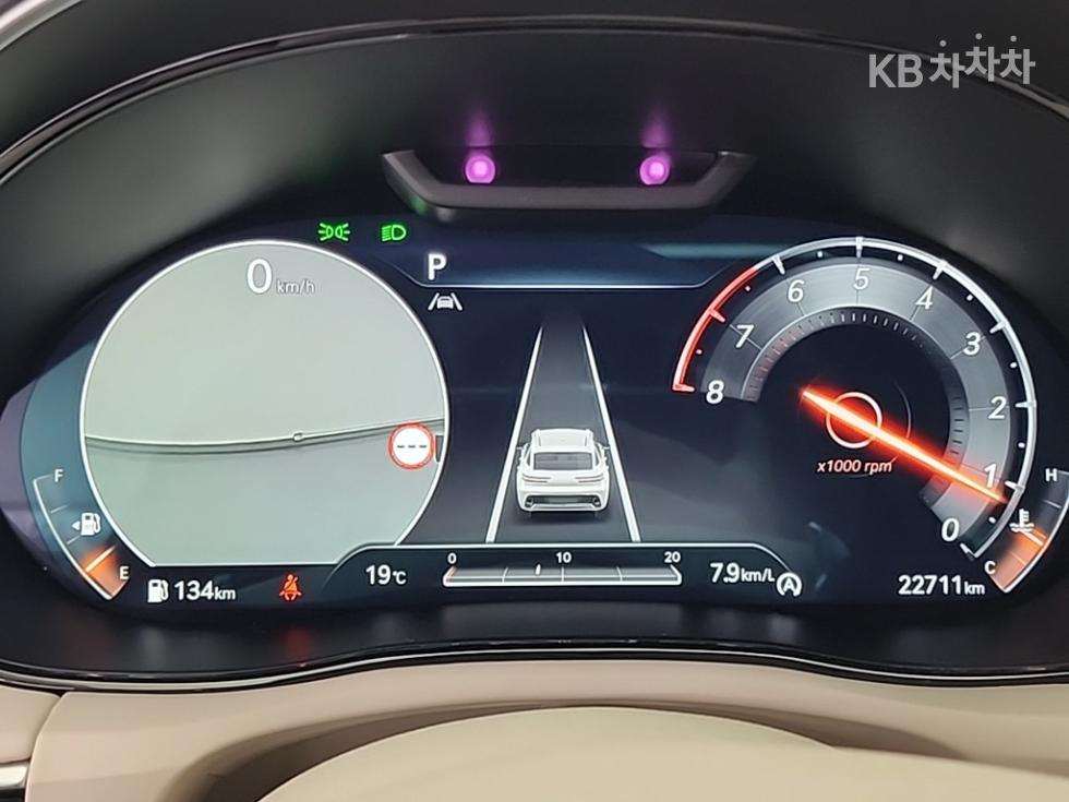 2023 Genesis GV70 photo