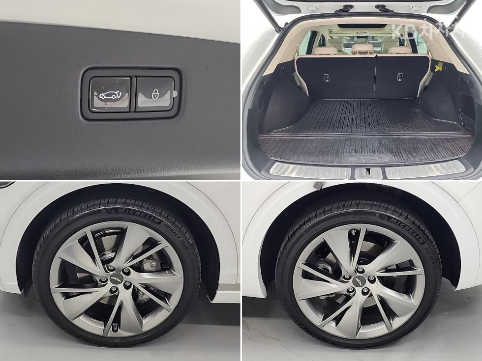 2023 Genesis GV70 photo