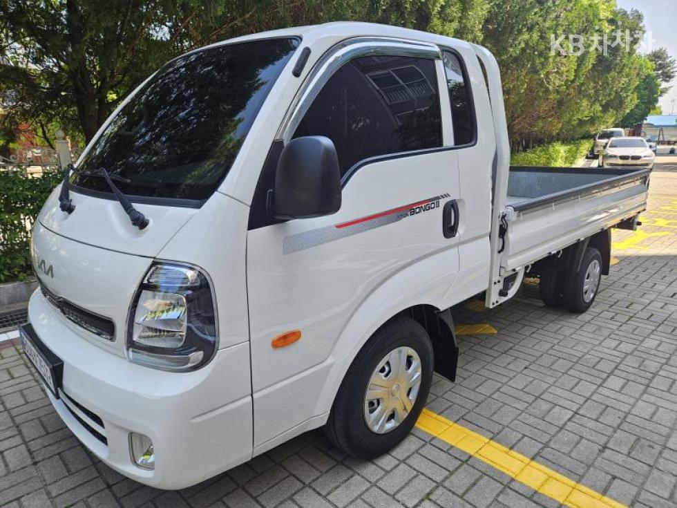 2023 - kia bongo iii