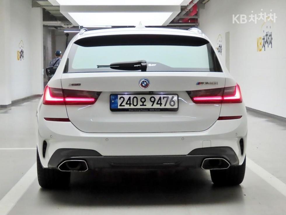 2022 - bmw 3 series