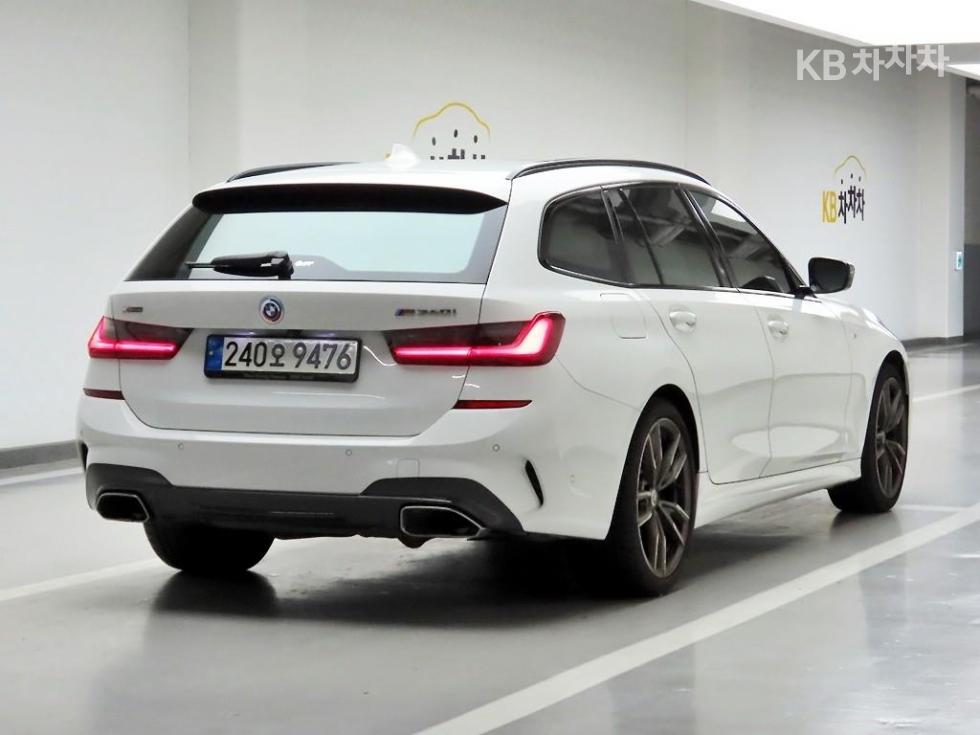 2022 - bmw 3 series