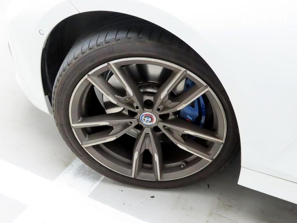 2022 - bmw 3 series