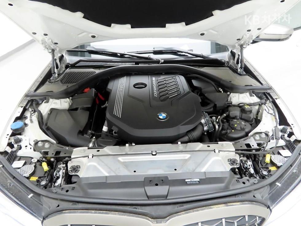 2022 - bmw 3 series