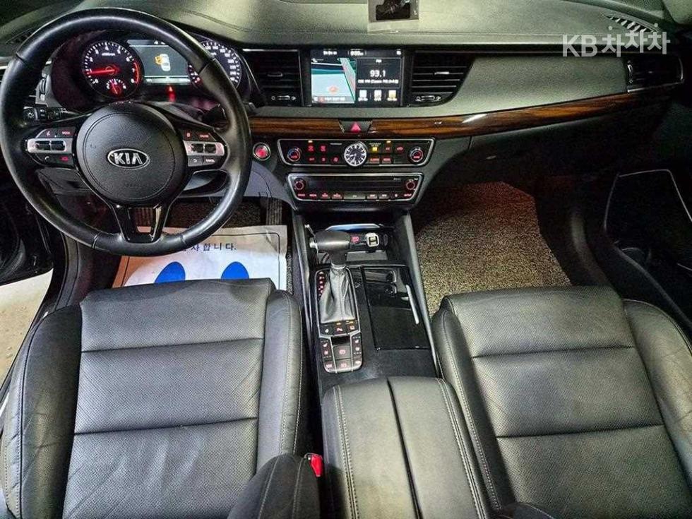 2017 - kia k7