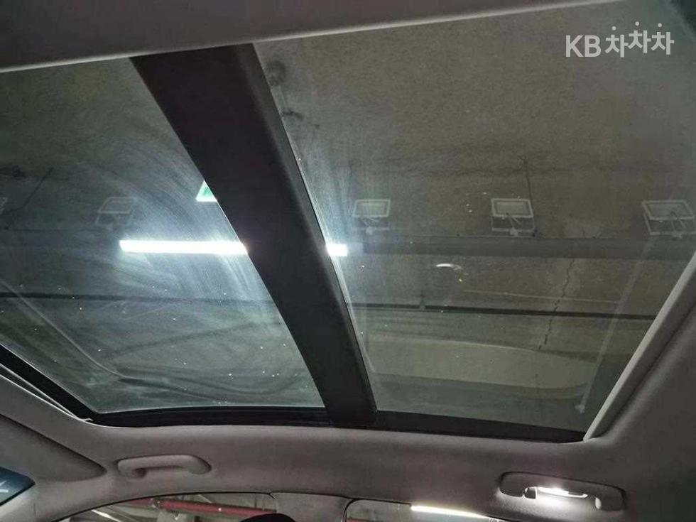 2017 - kia k7