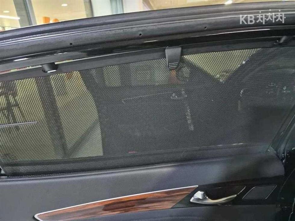2017 - kia k7