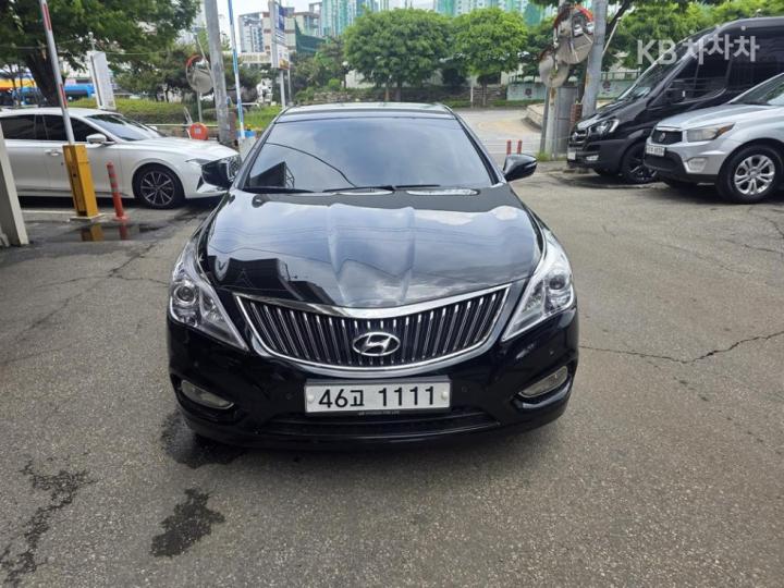 Hyundai Grandeur HG HG240 Modern