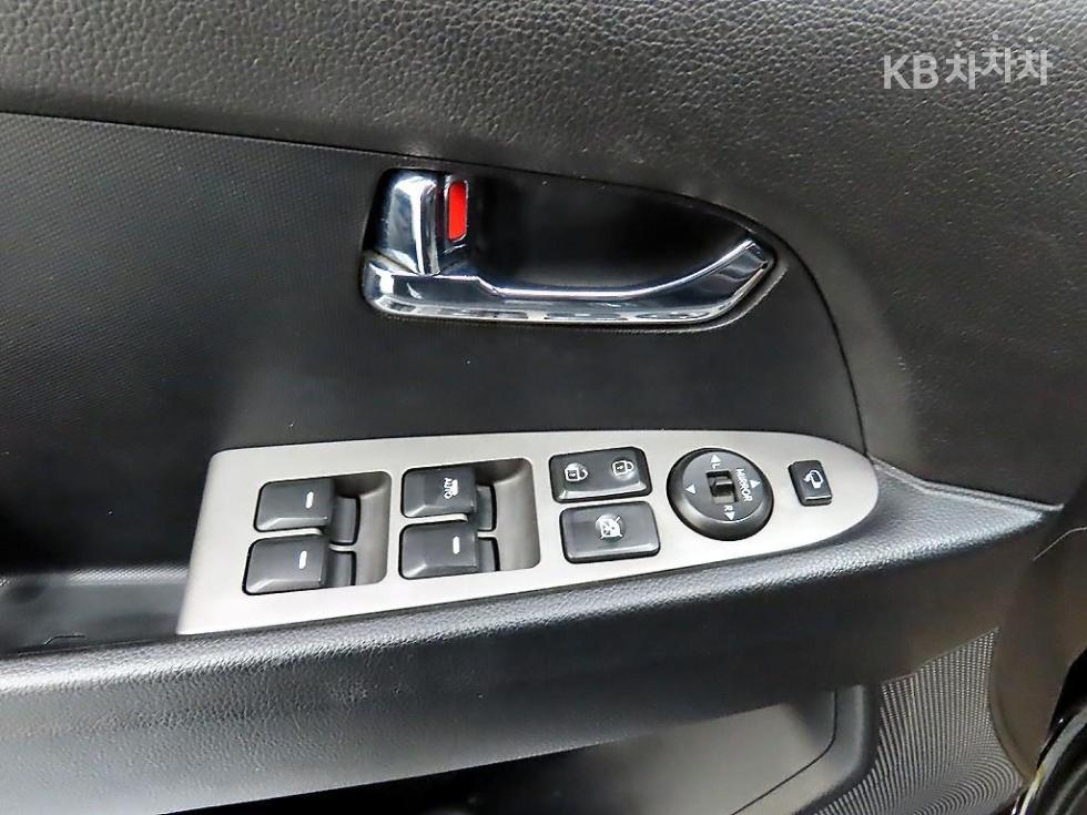 2014 - kia sportage