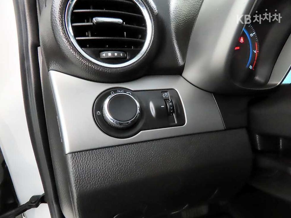 Chevrolet Orlando — miniaturë 15