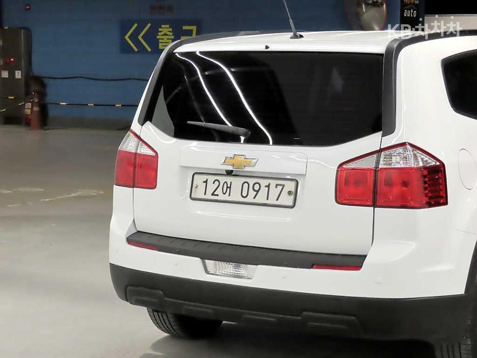 Chevrolet Orlando — miniaturë 17