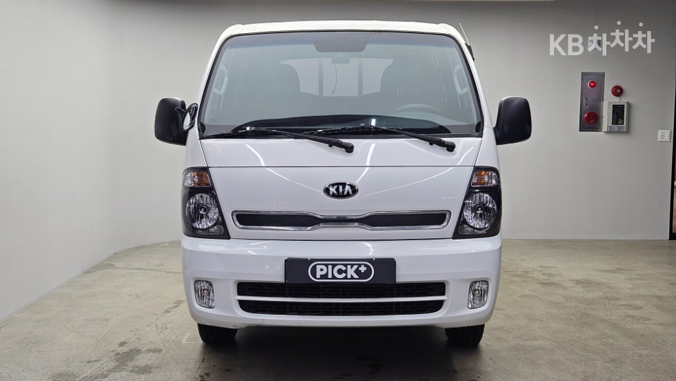 2016 - kia bongo iii