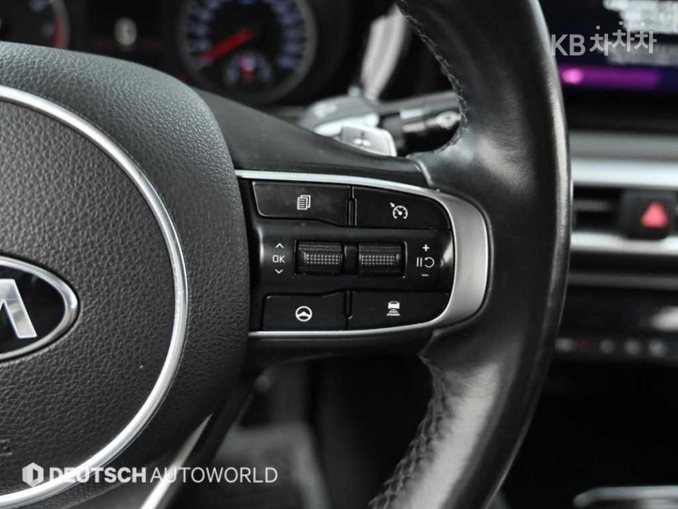2021 - kia k5