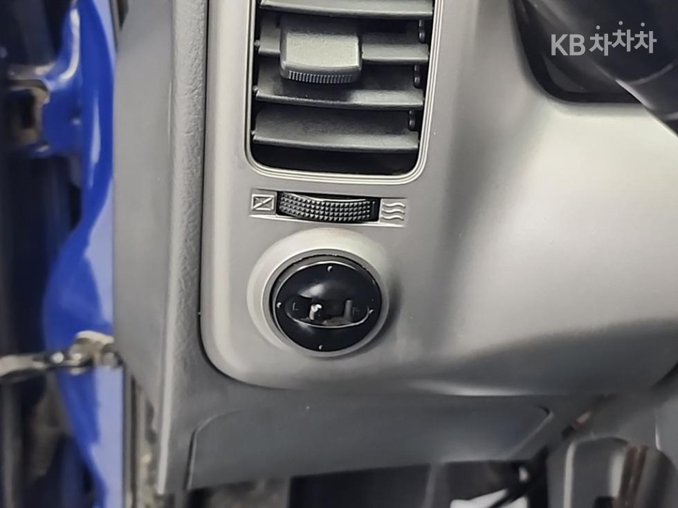 2013 - kia bongo iii