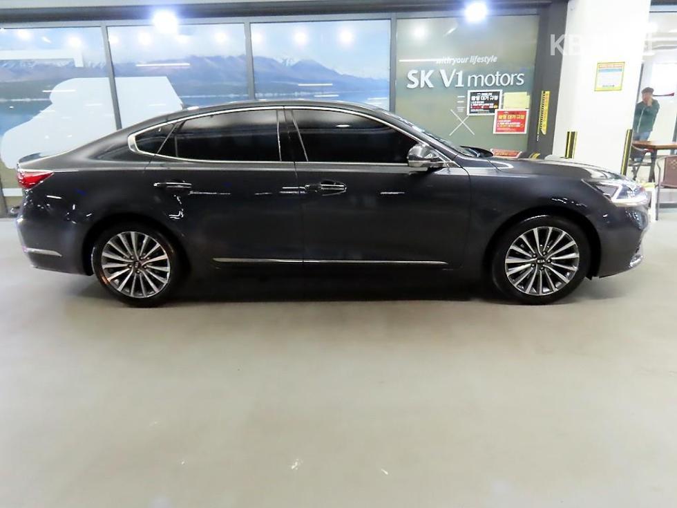 2017 - kia k7