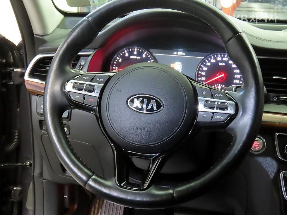 2017 - kia k7
