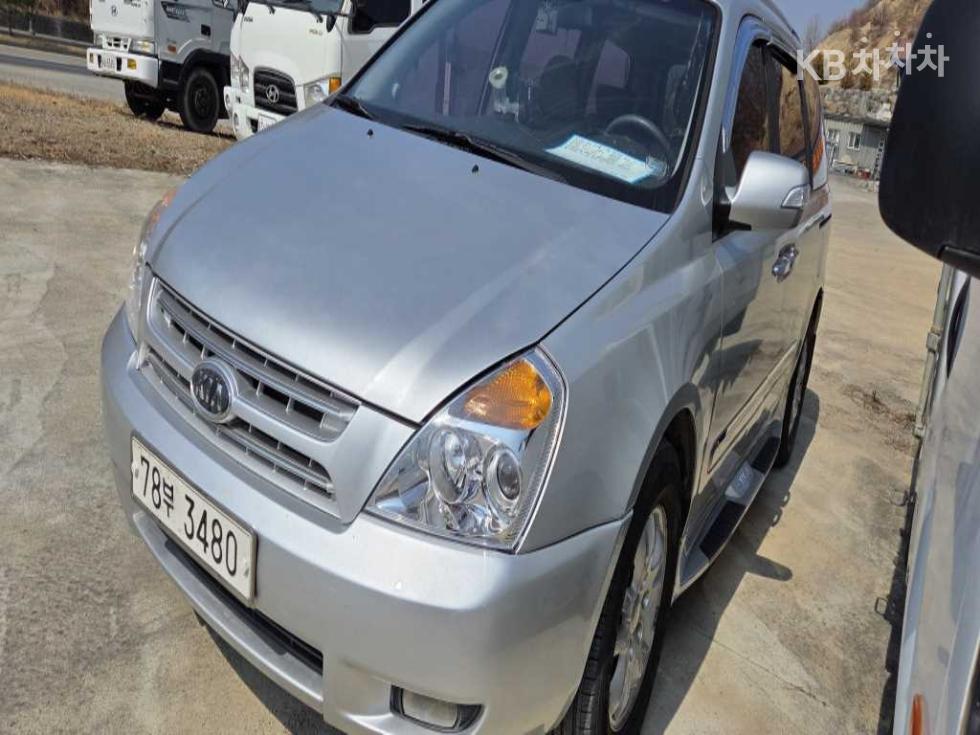 2012 - kia carnival
