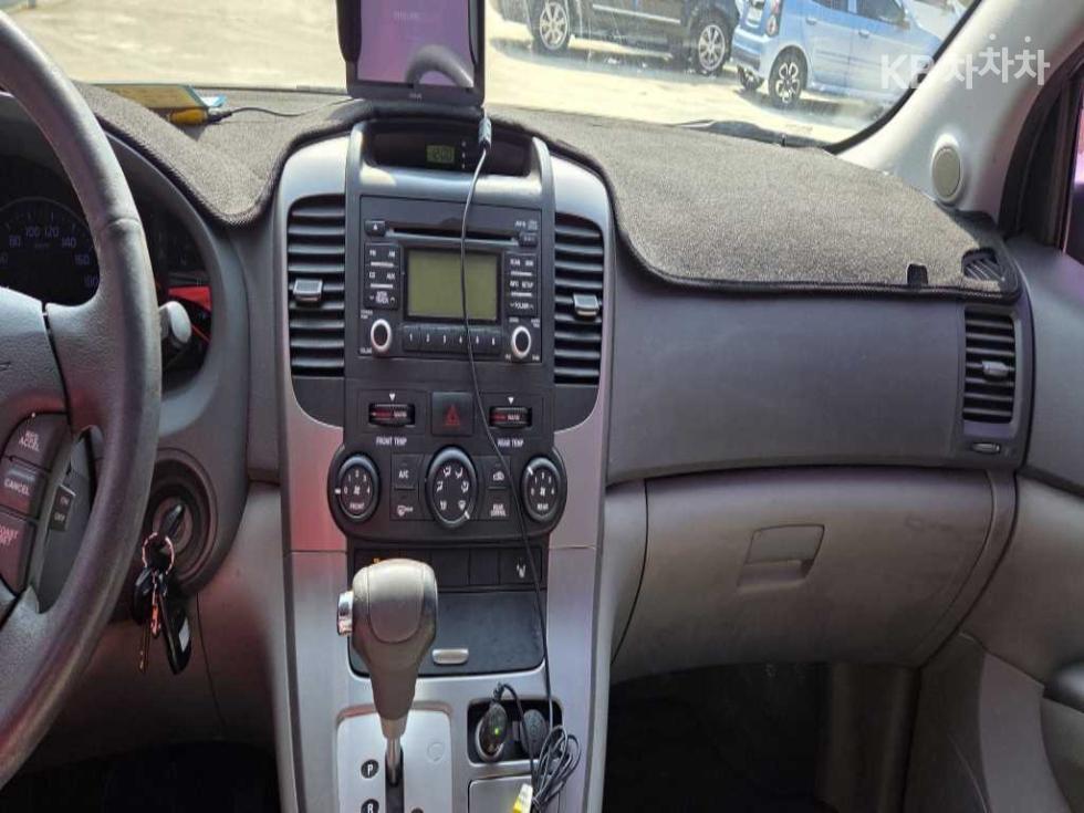 2012 - kia carnival