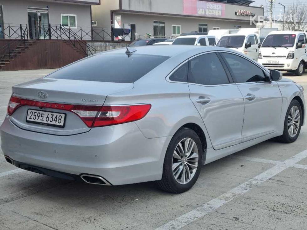 Hyundai Grandeur — miniaturë 6