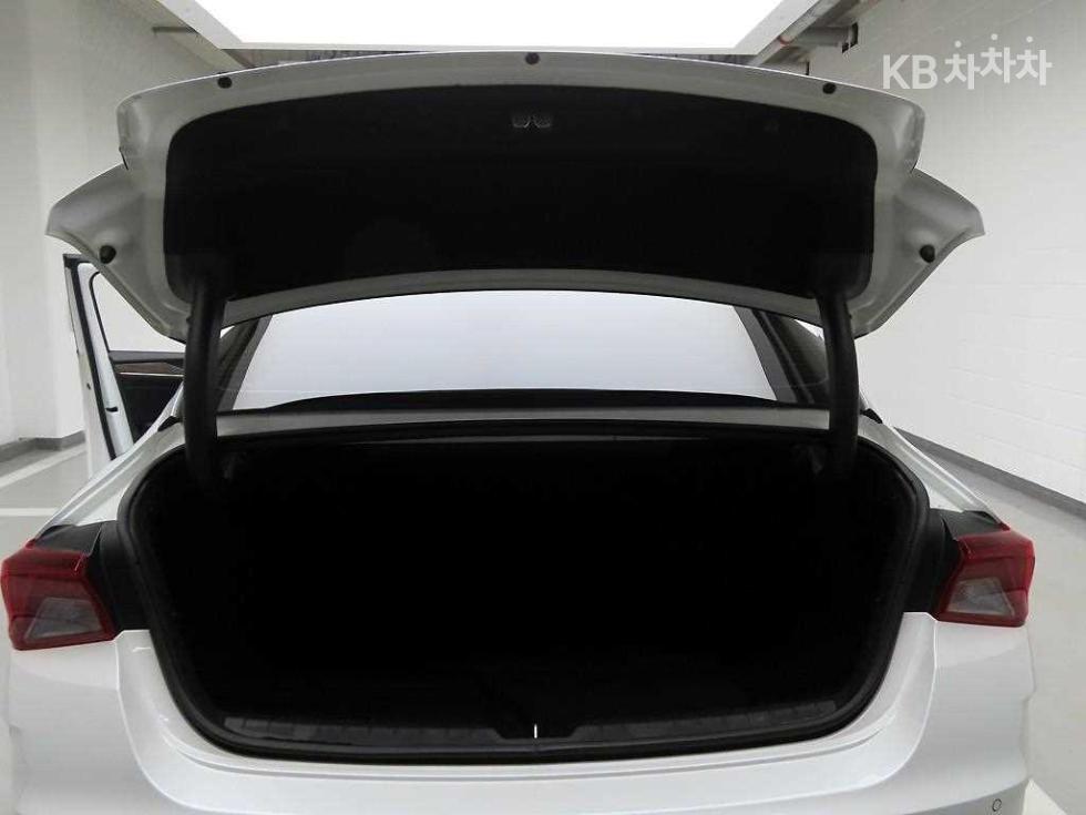 2021 - kia k5