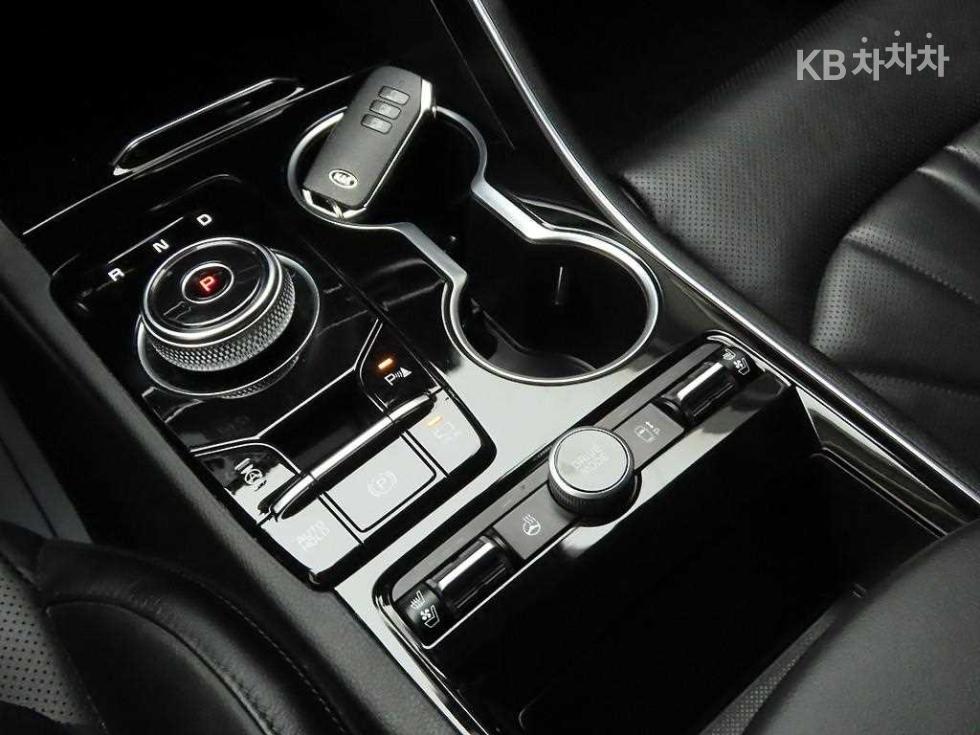 2021 - kia k5