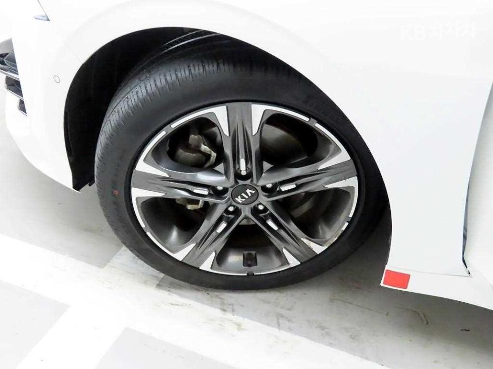 2021 - kia k5