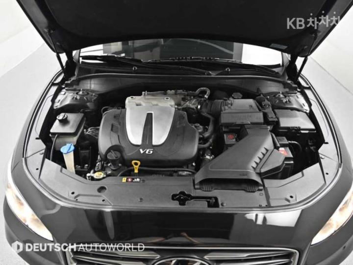 Hyundai Grandeur IG 3.0 LPi Modern Base Type 7