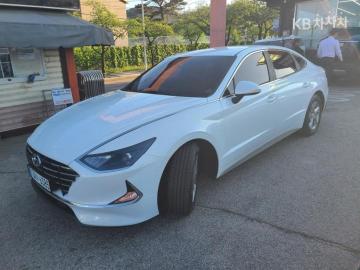 Hyundai Sonata 2.0 LPG 렌터카 — foto 1