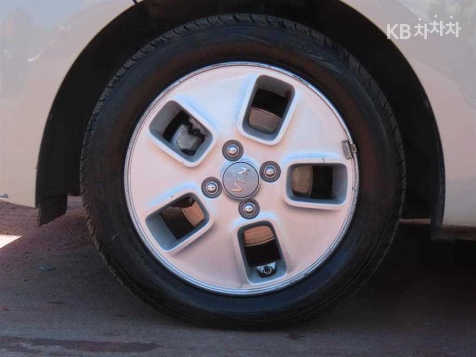 2018 - kia ray