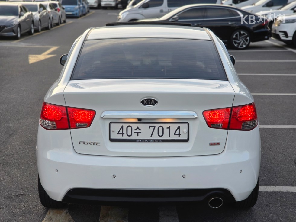 2012 - kia forte