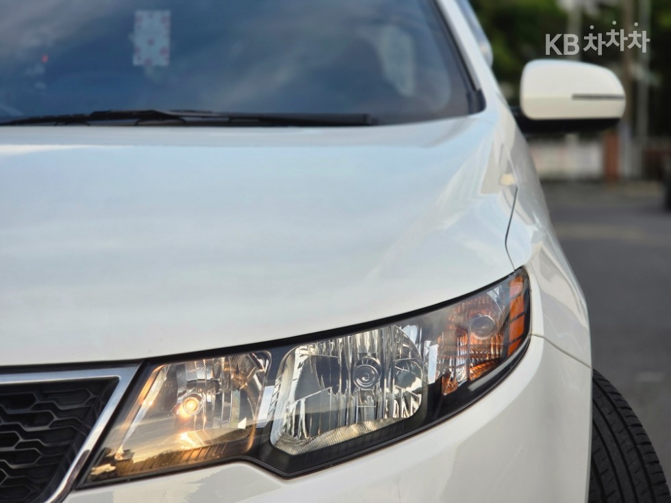 2012 - kia forte